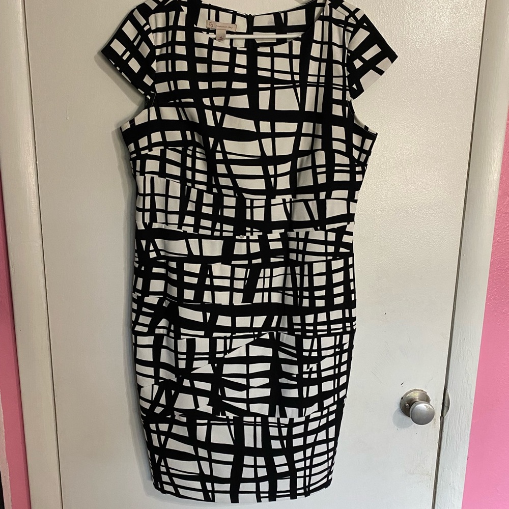 CB established 1962 Women’s Black & White Dress Size 14